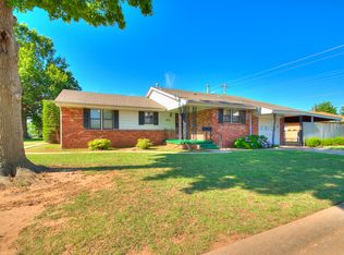 2321 Maple Dr, Midwest City, OK 73110