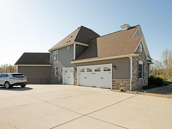 2nd image of 6440 Canterwood Dr
