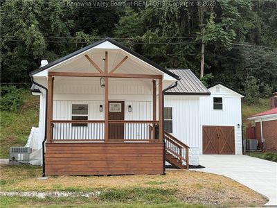 3081 Old Logan Rd, Logan, WV, 25601