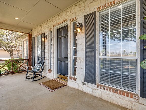 3rd image of 6841 Singleton Rd