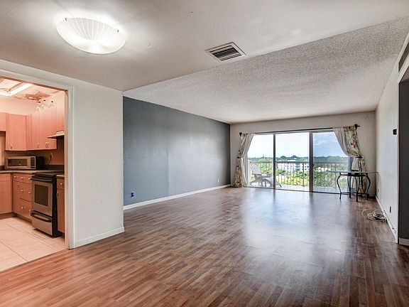5th image of 2600 N Flagler Drive #812