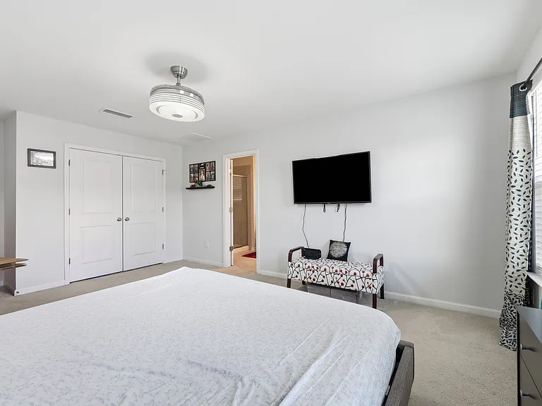 115 Crusaders Dr — Photo 30