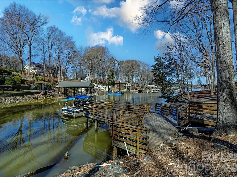 280 Lakeview Shores Loop — Photo 33
