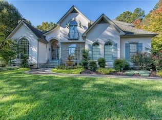 910 Bailey Ct, Matthews, NC 28104