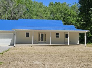 114 Evergreen Dr, Ina, IL 62846