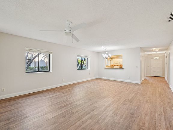 4th image of 1103 Duncan Cir