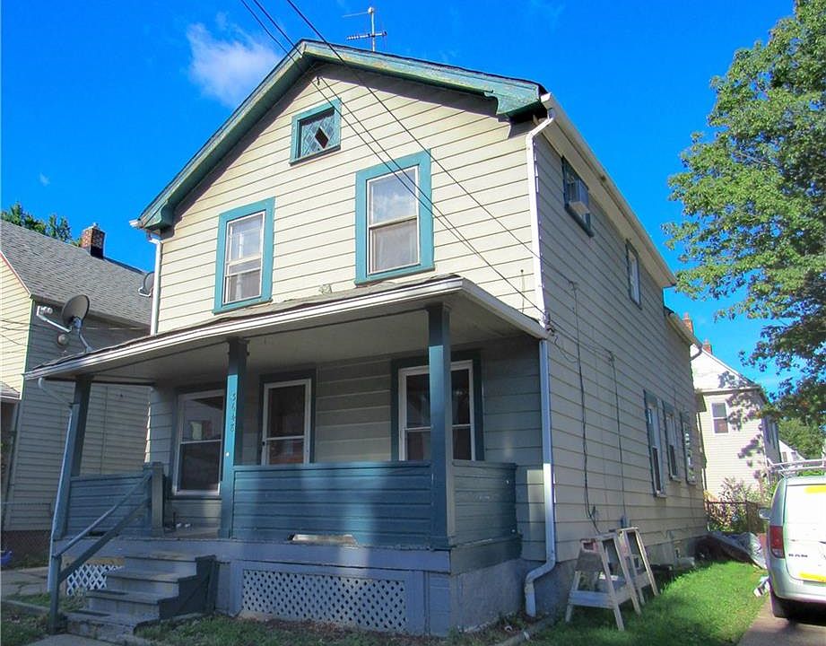 1st image of 3648 W 47th Pl