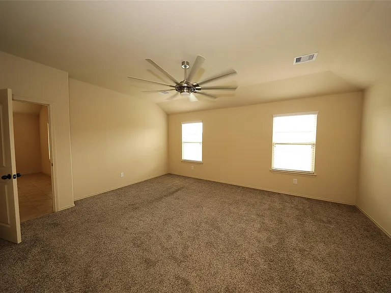 23210 Royal Tiger Rd — Photo 15