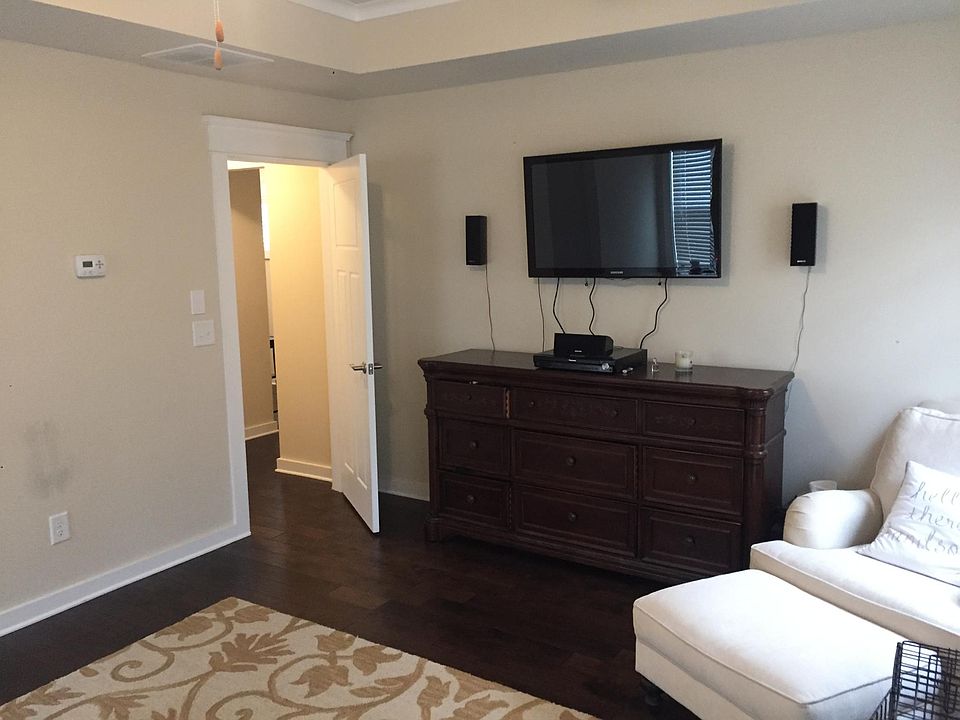 1st image of 1728 Whitfield Parc Cir SE