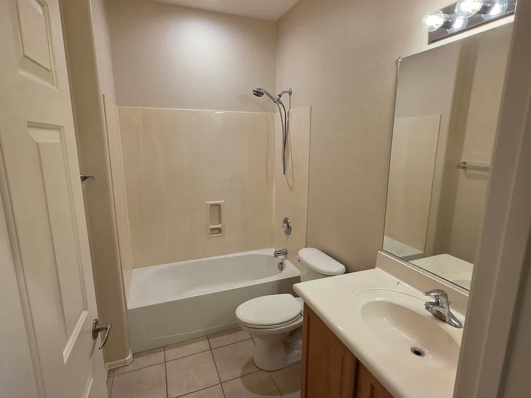 1879 W Owens Way — Photo 15