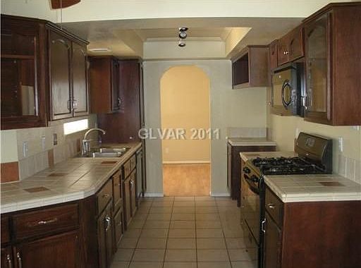 5th image of 3328 Mariner Bay St