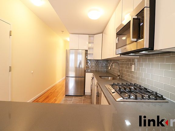 4th image of 140 W 136th St #3A