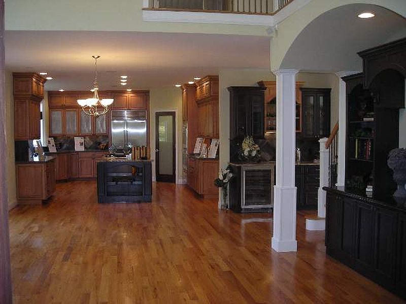 3rd image of 1 CARRIAGE Hill