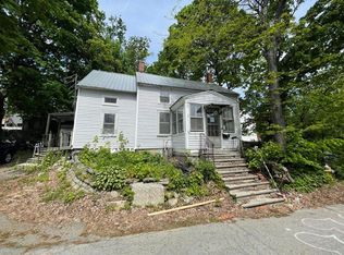 31 Highland Ln, Bangor, ME 04401