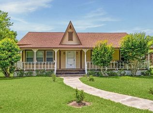 504 S Jackson St, Alvin, TX 77511