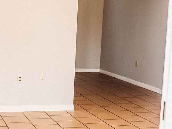 3rd image of 14 Eleven Estates Dr