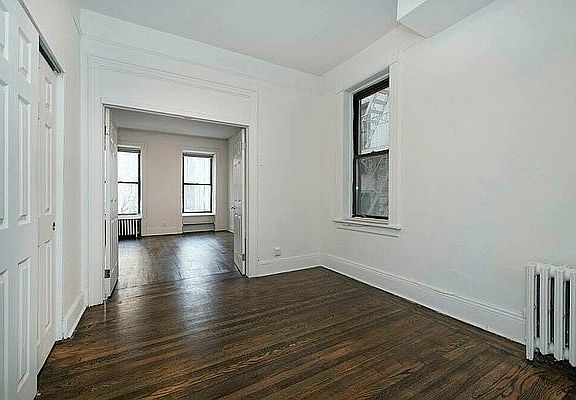 2nd image of 242 E 71st St APT 2E