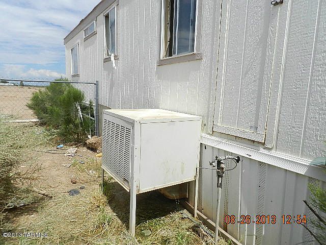 2nd image of 7665 N Razorback Rd