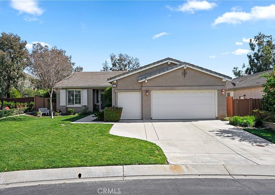 1st image of 660 Olazabal Dr