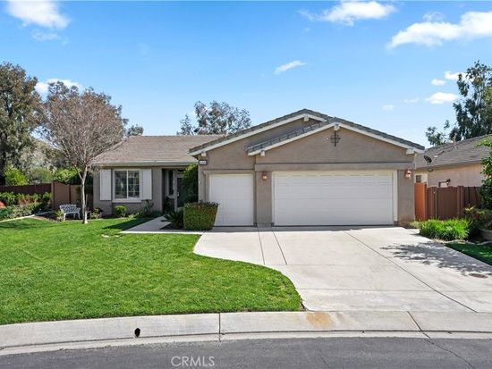 660 Olazabal Dr, Hemet, CA 92545