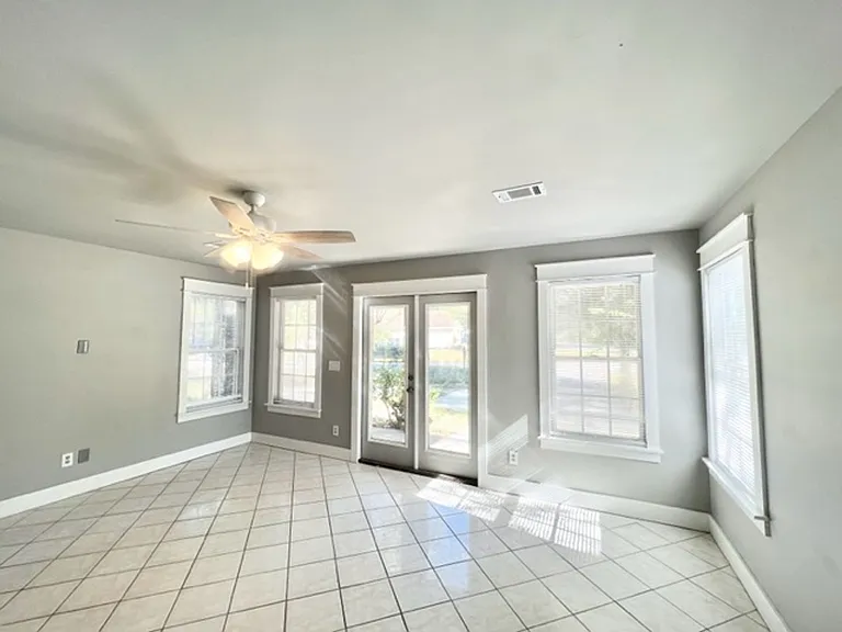 140 Hickory Loop Dr — Photo 3