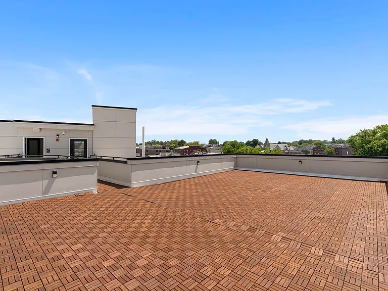 348 Bridge St #101 — Photo 12