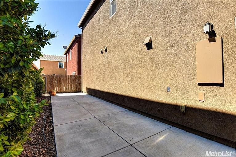 1st image of 4014 Vittoria Ln