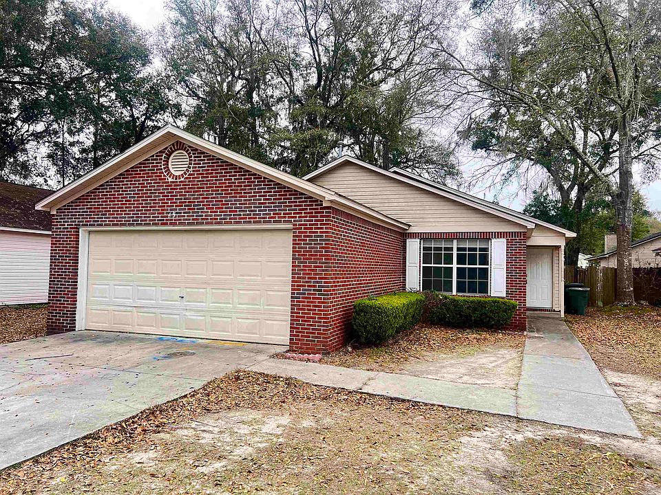 1st image of 4527 Wesley Dr