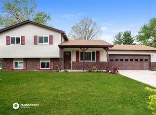 7422 Troon Dr, Indianapolis, IN