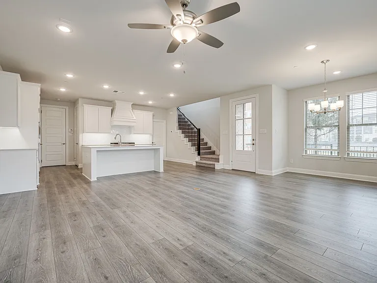 1903 McClane Dr — Photo 12