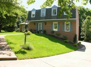 108 Glen Brook Dr, Pittsburgh, PA 15215