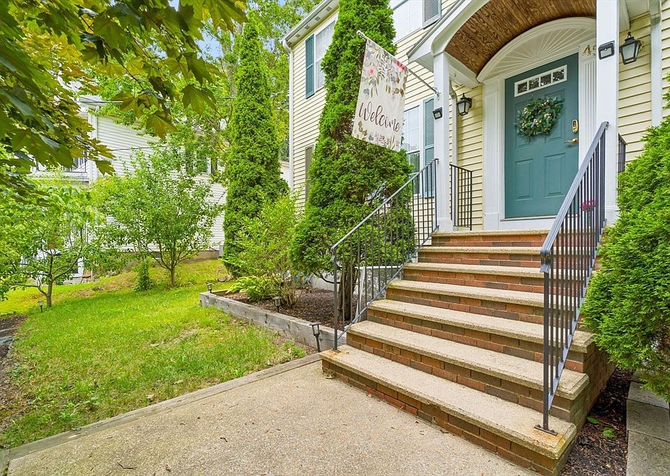 1st image of 45 Braeburn Rd #45