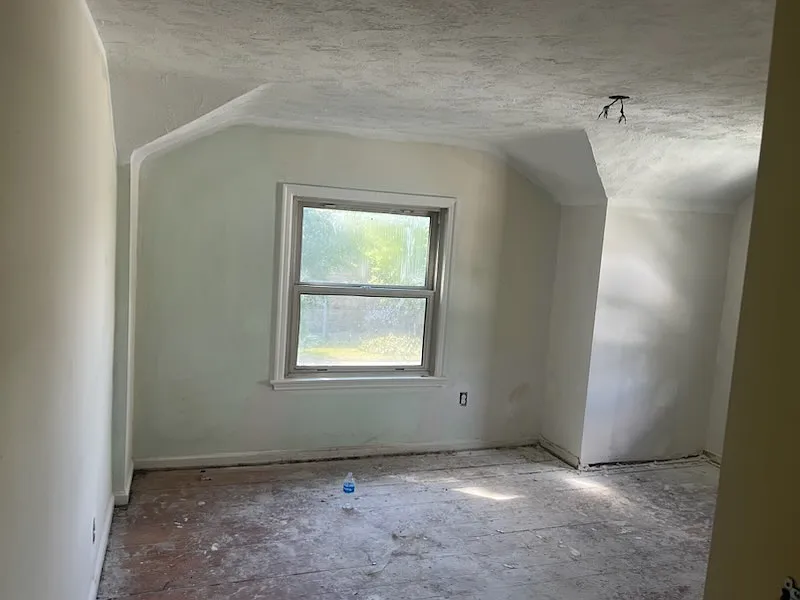 3 bed, 1.5 bath, 1300 sqft, $1,695 — Photo 3