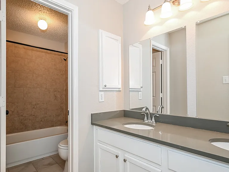 5717 San Marino Dr — Photo 16