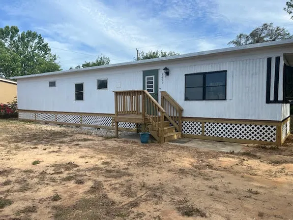 3451 Kittles St, Mims, FL 32754