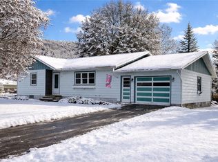 12 Chenango Ave, Sherburne, NY 13460