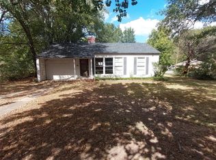 2131 Hubbard St, Paris, TX 75460