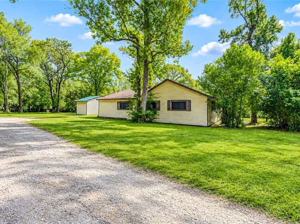 12536 Fm 2432 Rd, Willis, TX 77378