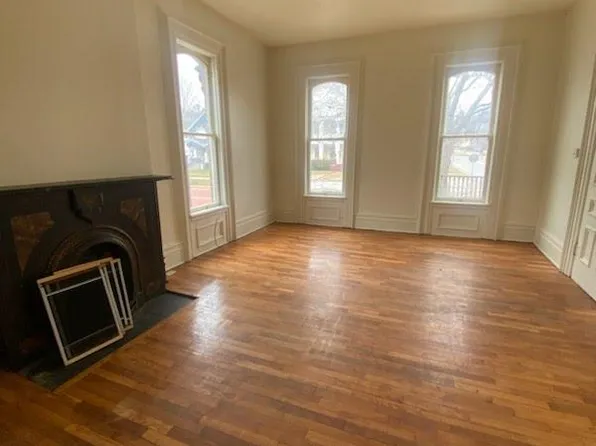 171 E Main St APT 2, Ionia, MI 48846