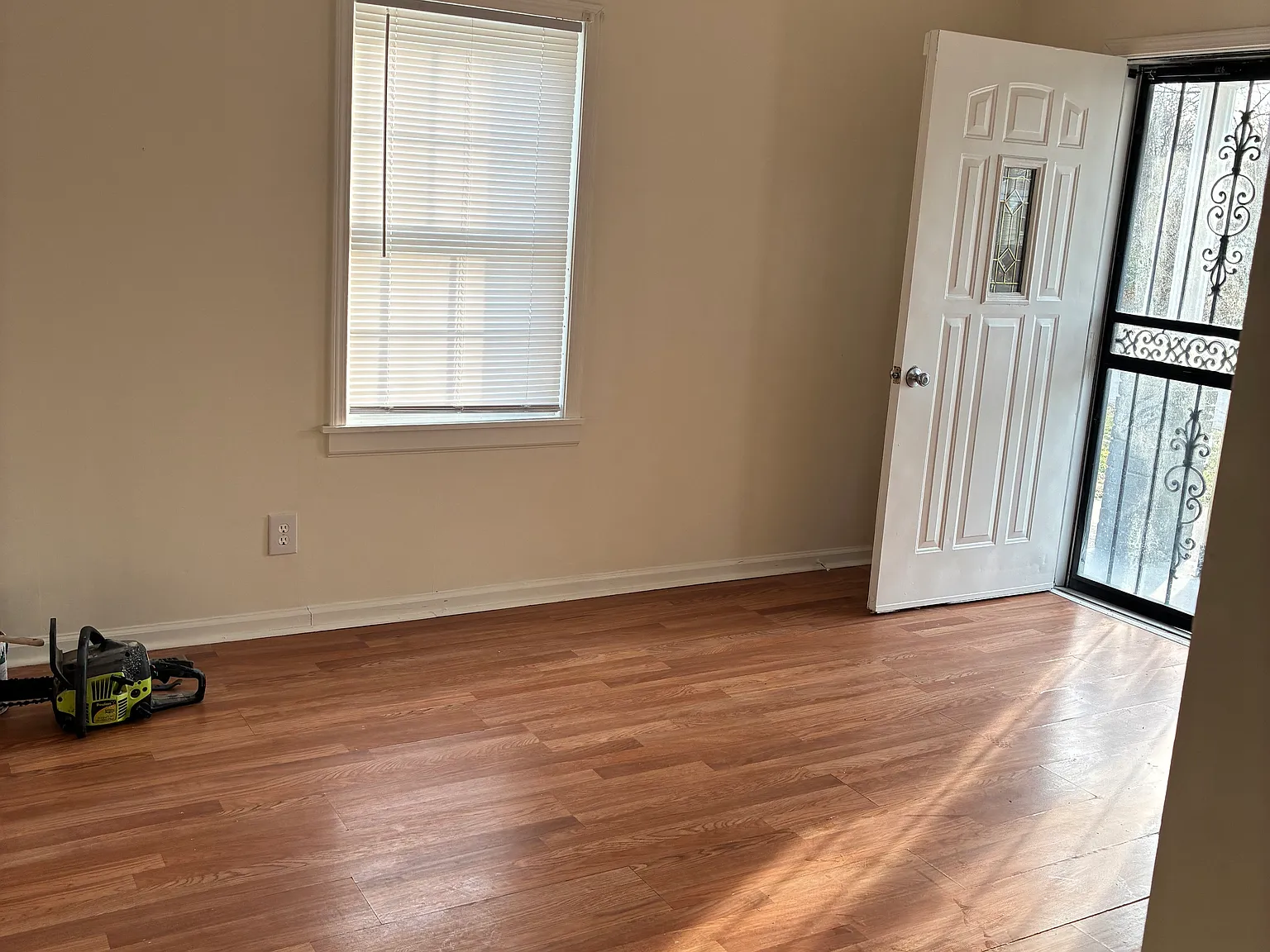 4 bed, 1500 sqft, $1,500 — Photo 3