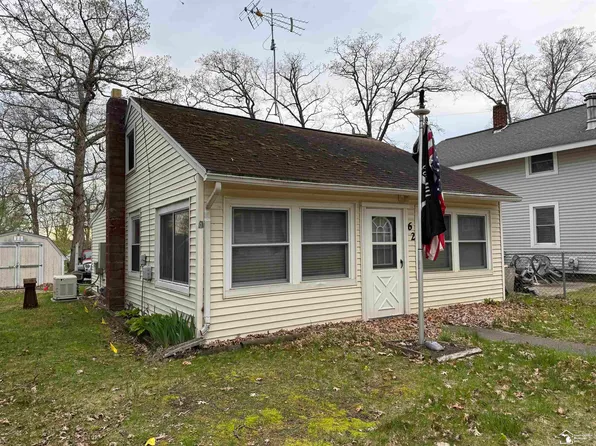 62 Oak Ct, Brooklyn, MI 49230