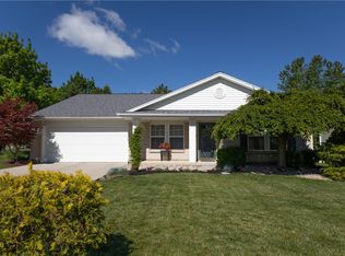 9827 Olde Park Dr, Tipp City, OH 45371