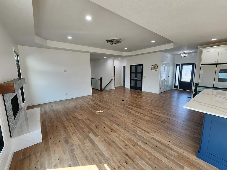 6817 Timber Ct — Photo 5