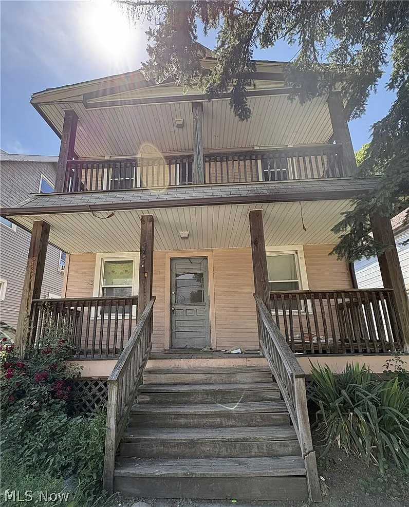 2 bed, 1.0 bath, $1,000 — Photo 1