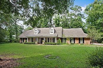 1st image of 21 Riverdale Dr