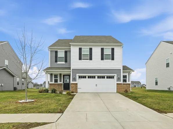 9681 Crossfield Rd, Avon, IN 46123