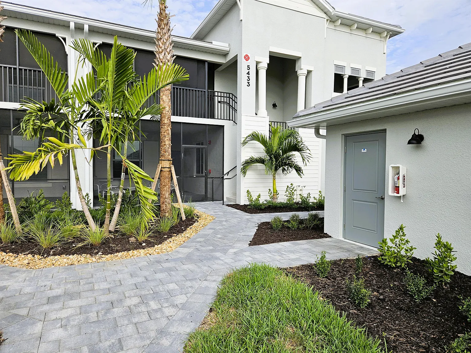 5433 Double Eagle Cir #2915 - The National - Meador — Photo 2