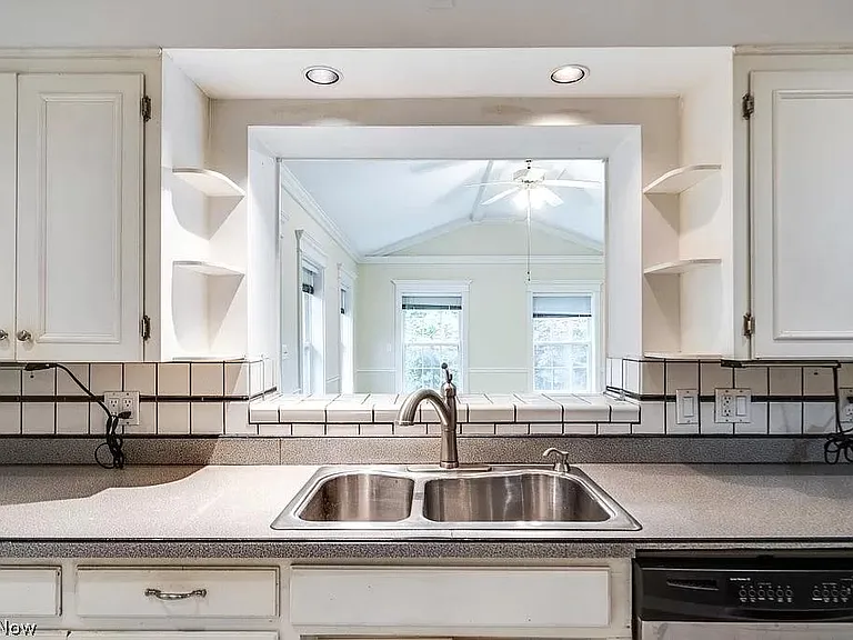 3060 Chamberlain Rd — Photo 10