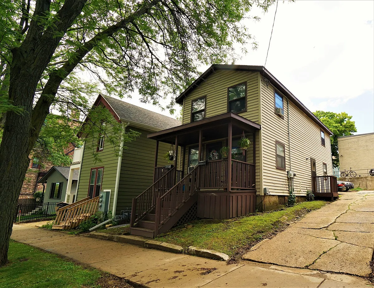 Building Photo - 134 S Franklin St