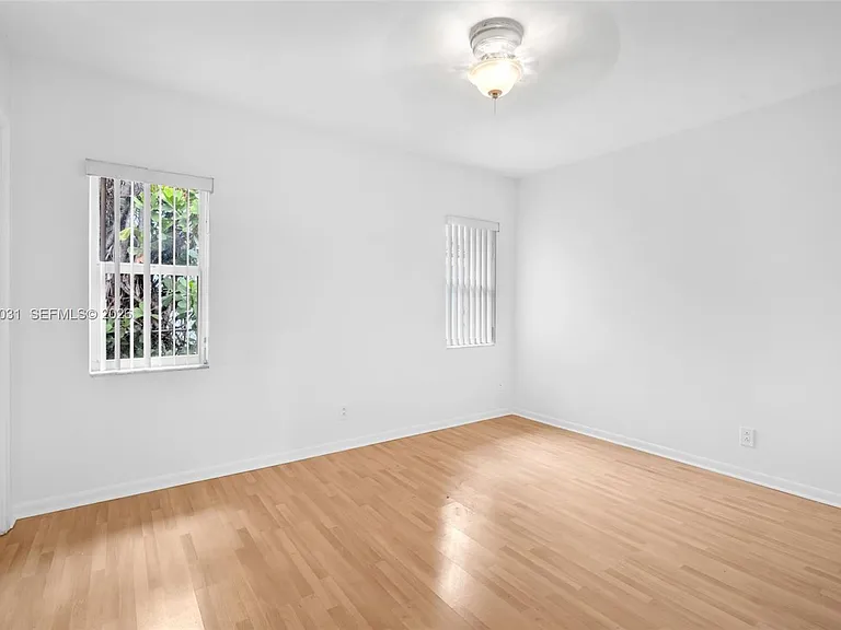 3441 N Hills Dr — Photo 22